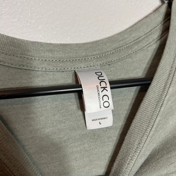 Duck Co. Surf Tour Long Sleeve Graphic Tee Malibu California Skull L - Picture 5 of 5